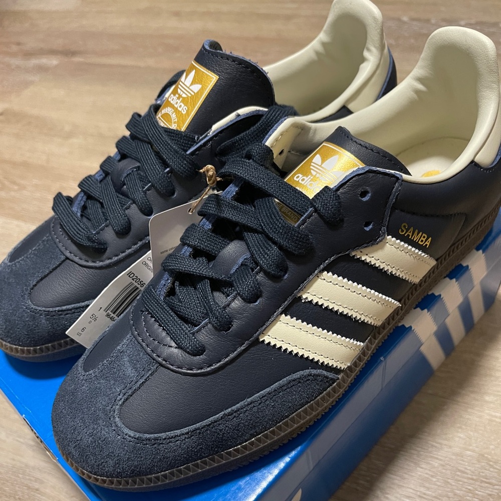 Adidas Samba Sneakers in Navy and Cream